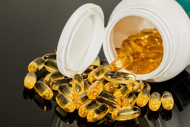 Gli integratori multivitaminici giornalieri non aiutano a vivere più a lungo, lo dimostra uno studio Gli integratori multivitaminici giornalieri non aiutano a vivere più a lungo, lo dimostra uno studio