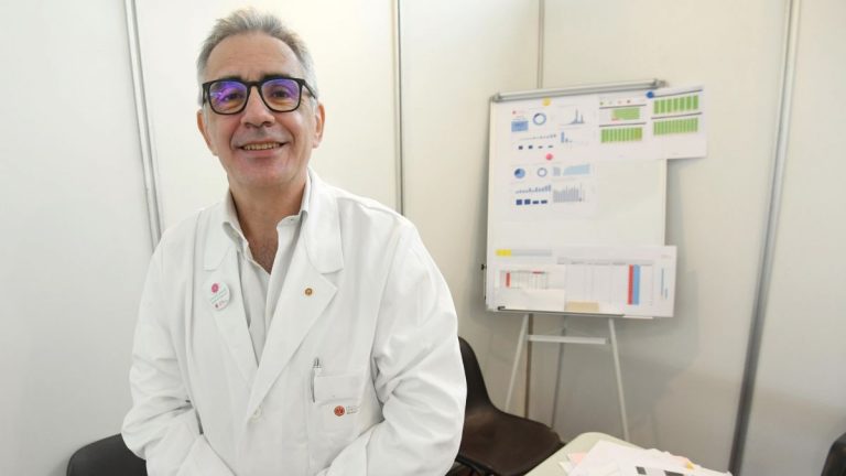 Coronavirus, Pregliasco: “Si arriverà a una vaccinazione periodica tra settembre e ottobre” Coronavirus, Pregliasco: “Si arriverà a una vaccinazione periodica tra settembre e ottobre”