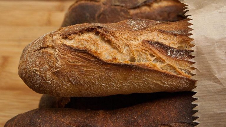 Colesterolo alto, in questi casi quale pane è più adatto? Colesterolo alto, in questi casi quale pane è più adatto?