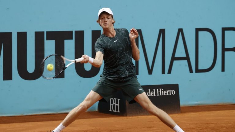 Sinner-Pedro Martinez (6-4, 6-3), risultato ATP Roma 2022 oggi: l’azzurro passa al 2° turno! Meteo Sinner-Pedro Martinez (6-4, 6-3), risultato ATP Roma 2022 oggi: l’azzurro passa al 2° turno! Meteo