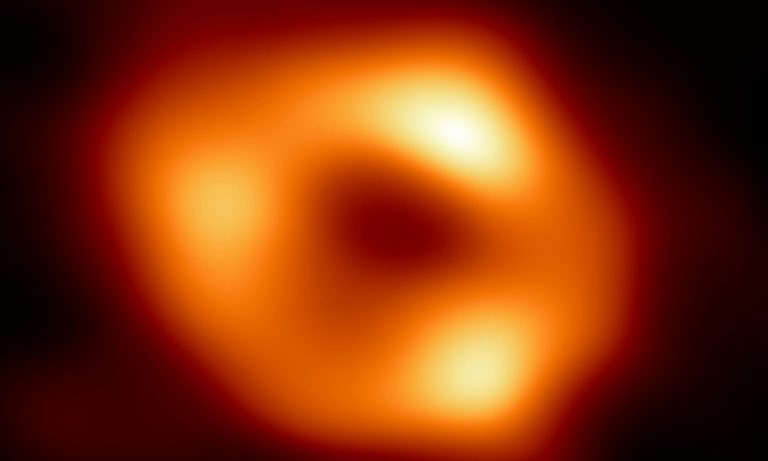 Gli astronomi scoprono il più potente bagliore proveniente da un buco nero