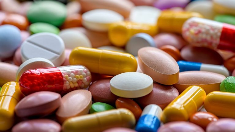 Pfizer ritira un noto farmaco dal mercato, i lotti interessati e il comunicato dell’Aifa Pfizer ritira un noto farmaco dal mercato, i lotti interessati e il comunicato dell’Aifa