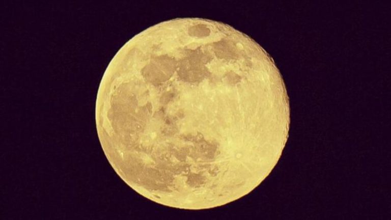 Superluna e eclissi in arrivo a breve: ecco tutte le info e gli orari per l’osservazione Superluna e eclissi in arrivo a breve: ecco tutte le info e gli orari per l’osservazione