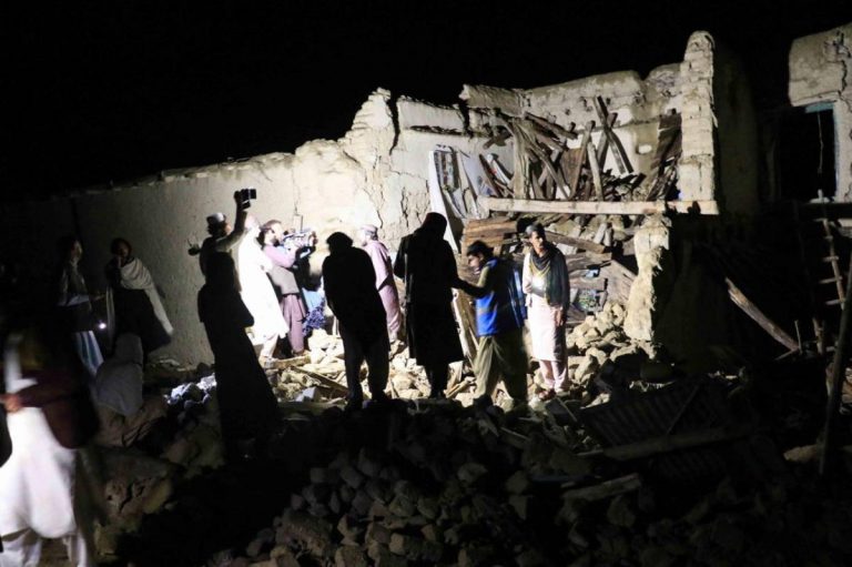 Terremoto in Afghanistan, si aggrava il bilancio delle vittime. Difficoltà nei soccorsi: la situazione è drammatica Terremoto in Afghanistan, si aggrava il bilancio delle vittime. Difficoltà nei soccorsi: la situazione è drammatica
