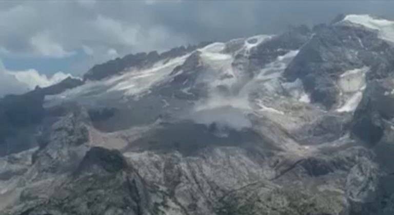Strage della Marmolada, aumenta il numero delle vittime. Si cercano 13 persone Strage della Marmolada, aumenta il numero delle vittime. Si cercano 13 persone