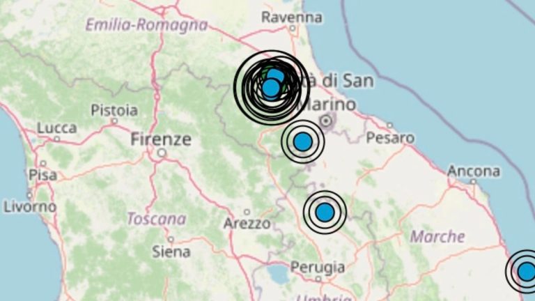Terremoto, serie di scosse avvertite nettamente al Nord Italia. Dove e cosa sta succedendo Terremoto, serie di scosse avvertite nettamente al Nord Italia. Dove e cosa sta succedendo