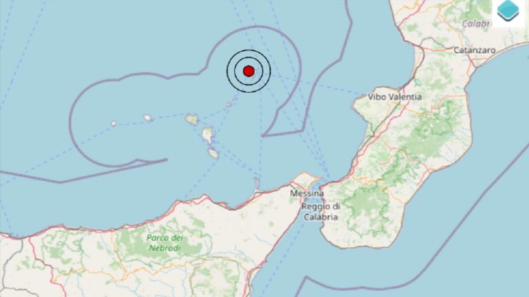 Terremoto in Sicilia oggi, sabato 16 luglio 2022: scossa intensa sulle Isole Eolie | Dati INGV Terremoto in Sicilia oggi, sabato 16 luglio 2022: scossa intensa sulle Isole Eolie | Dati INGV