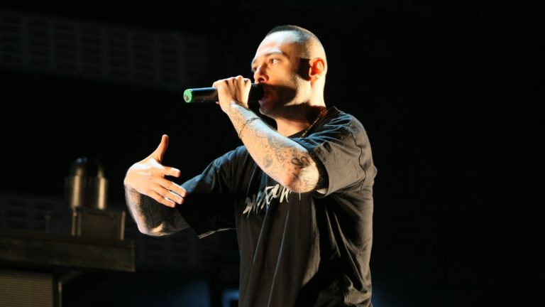 Fabri Fibra in concerto a Catania mercoledì 3 agosto 2022: scaletta, orario e info Villa Bellini | Meteo Fabri Fibra in concerto a Catania mercoledì 3 agosto 2022: scaletta, orario e info Villa Bellini | Meteo