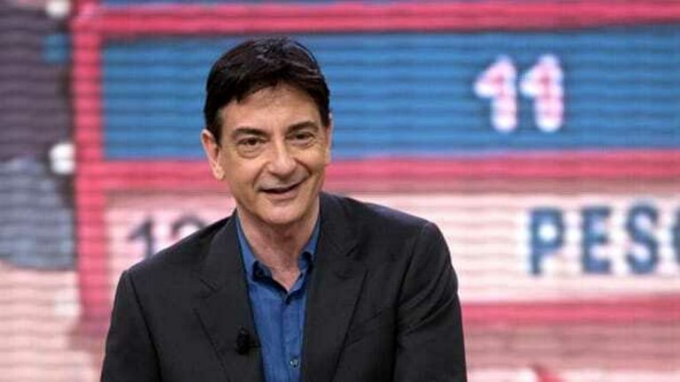 Oroscopo Paolo Fox oggi, mercoledì 3 agosto 2022: Sagittario, Capricorno, Acquario e Pesci, quali i segni al top? Oroscopo Paolo Fox oggi, mercoledì 3 agosto 2022: Sagittario, Capricorno, Acquario e Pesci, quali i segni al top?