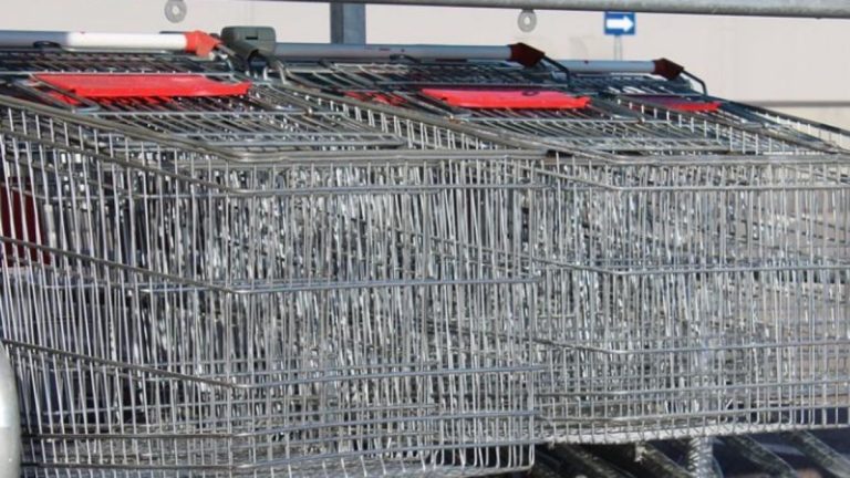 Allerta alimentare, ritirato dai supermercati un lotto di formaggio: ecco quale Allerta alimentare, ritirato dai supermercati un lotto di formaggio: ecco quale