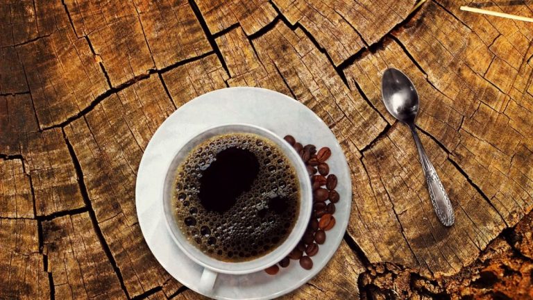 Soffri di ipertensione ma ami il caffè? Ecco quanti ne puoi bere in un giorno Soffri di ipertensione ma ami il caffè? Ecco quanti ne puoi bere in un giorno