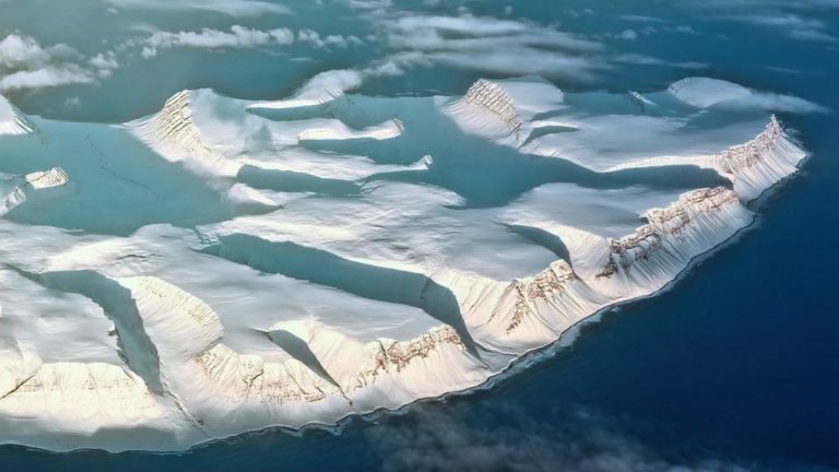 Antartide, i ghiacci sono minacciati da una piccola corrente oceanica, ecco cosa sta succedendo