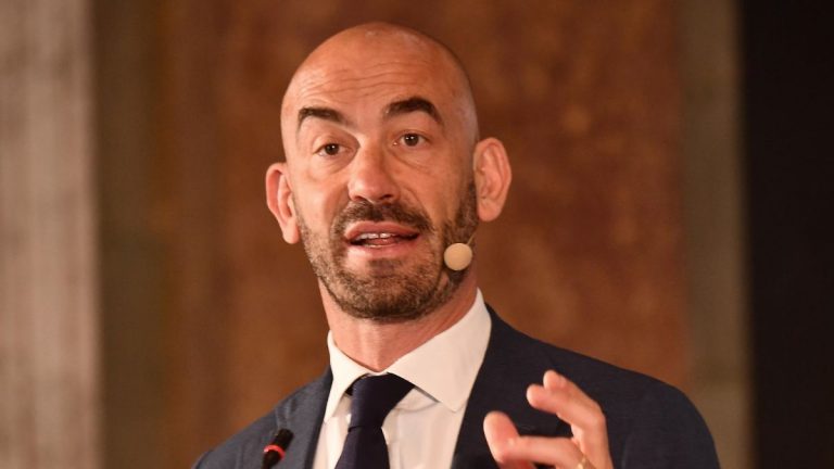 Elezioni politiche 2022, il virologo Matteo Bassetti avverte: “Servono nuove regole su…”