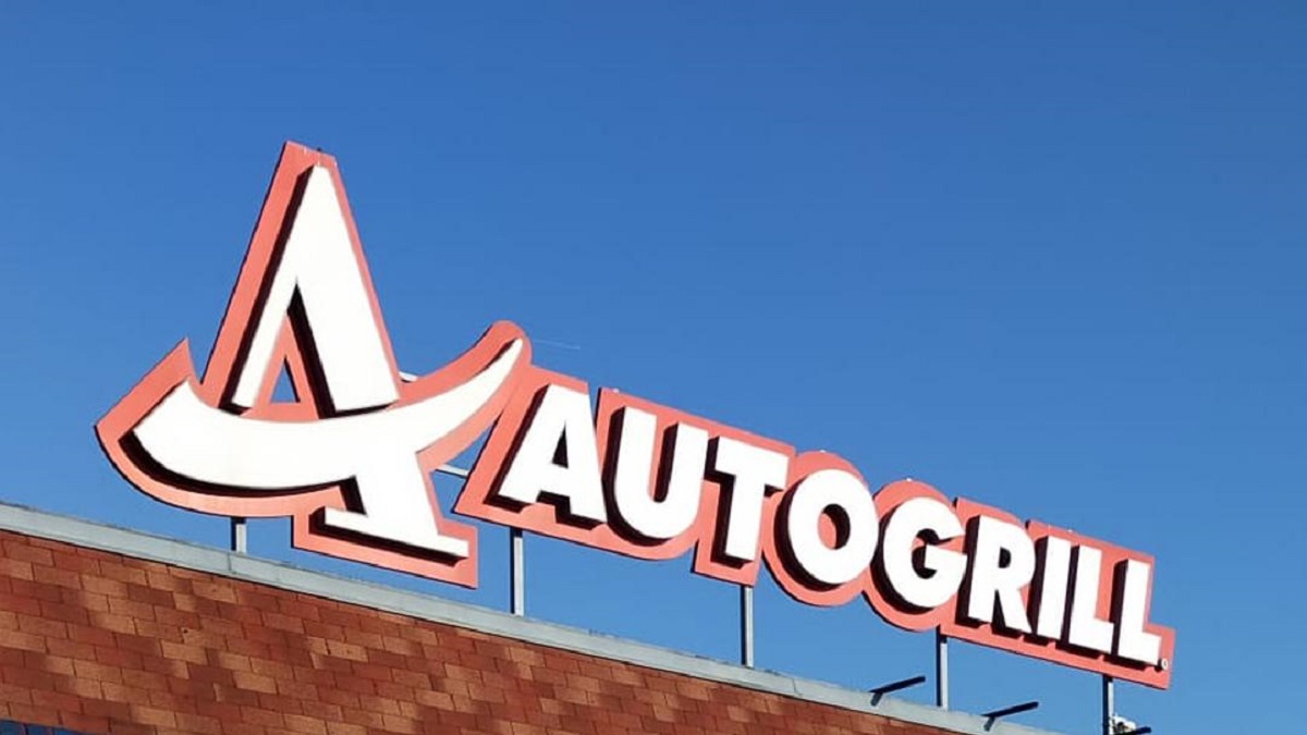 Offerte di lavoro, Autogrill in cerca di nuovo personale ecco come