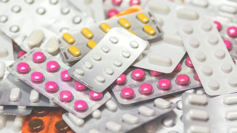 L’Ema ha approvato la prima lista di farmaci critici: ecco cosa sta succedendo L’Ema ha approvato la prima lista di farmaci critici: ecco cosa sta succedendo