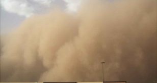METEO - IMPONENTE TEMPESTA di SABBIA ha colpito l'Arizona, BLACK-OUT per migliaia di persone [VIDEO]