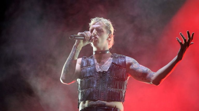 Achille Lauro in concerto a Pisa oggi, lunedì 12 settembre 2022: scaletta ufficiale, orario, biglietti e info Piazza dei Cavalieri | Meteo