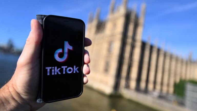 TikTok Now, arriva la nuova modalità di foto e video: ecco come funziona