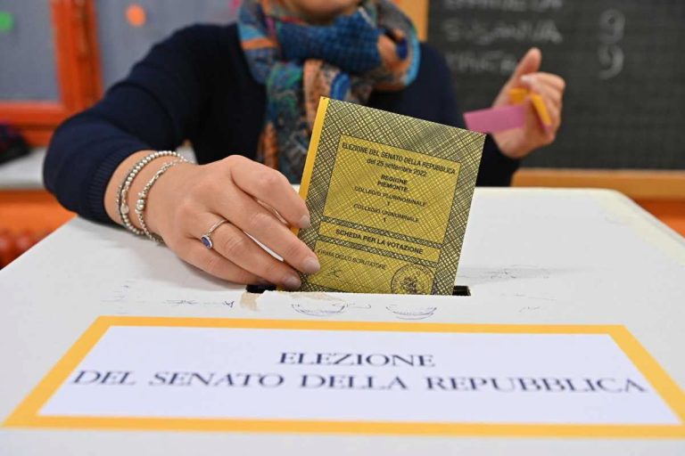 Referendum costituzionale separazione carriere magistrati, 22-23 marzo: orari, come si vota e cosa si deve decidere