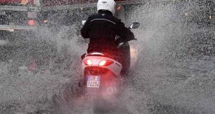 Meteo - Violento maltempo con piogge e temporali flagella Trapani: allagamenti che minacciano abitazioni, i dettagli