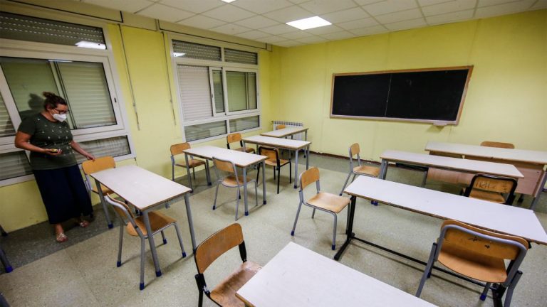 Sciopero scuola il 3 ottobre, l’avviso del Ministero: info lezioni a rischio e meteo Sciopero scuola il 3 ottobre, l’avviso del Ministero: info lezioni a rischio e meteo