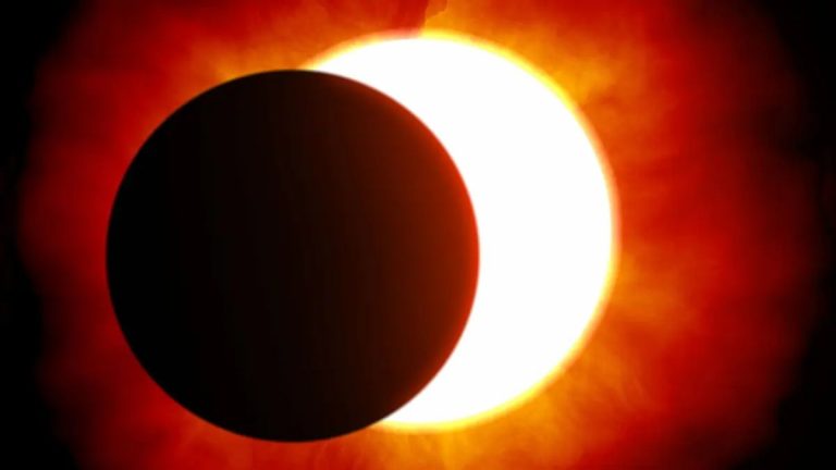 Eclissi solare parziale, ecco quando e dove sarà visibile in Italia: tutte le info