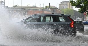 Meteo - Maltempo intenso con nubifragi hanno investito nelle scorse ore la Sardegna: disagi e allagamenti