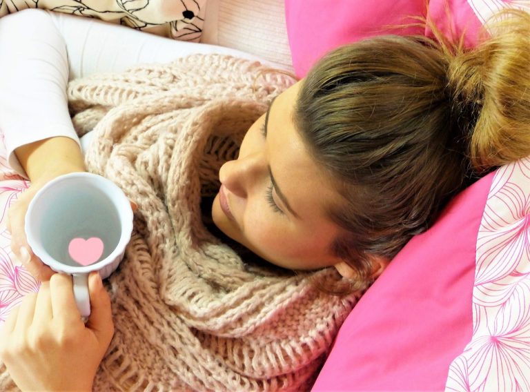 Influenza, cambiano i sintomi: ecco come riconoscerla Influenza, cambiano i sintomi: ecco come riconoscerla