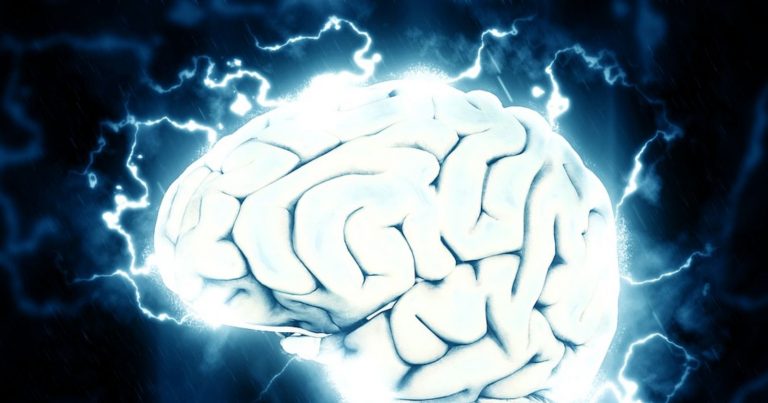 Tumore al cervello, attenzione a questi sintomi da non trascurare: ecco quando fare degli accertamenti Tumore al cervello, attenzione a questi sintomi da non trascurare: ecco quando fare degli accertamenti