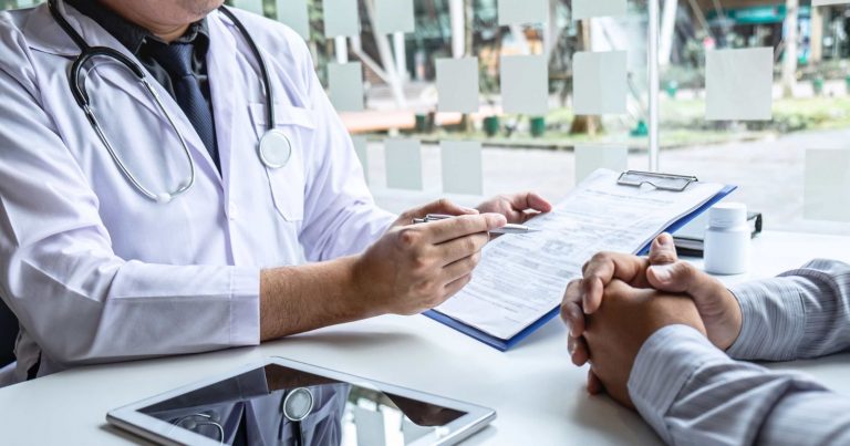 In Italia colpisce 185.000 persone ogni anno: ecco i sintomi tipici di questa malattia cerebrovascolare In Italia colpisce 185.000 persone ogni anno: ecco i sintomi tipici di questa malattia cerebrovascolare