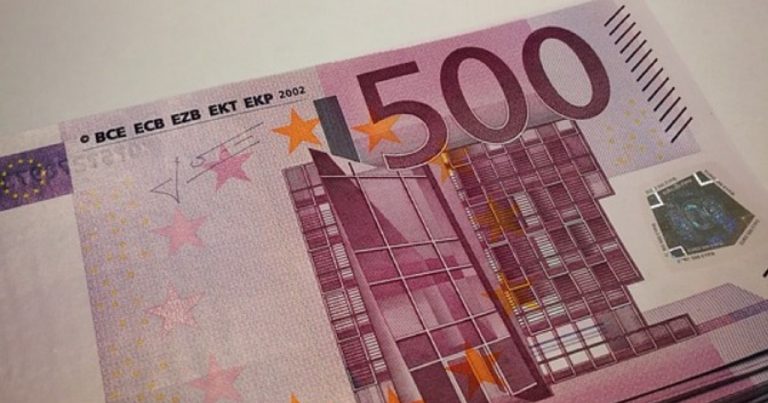 Reddito di libertà 2025, al via le domande per ottenere il sussidio da 500 euro: a chi spetta Reddito di libertà 2025, al via le domande per ottenere il sussidio da 500 euro: a chi spetta