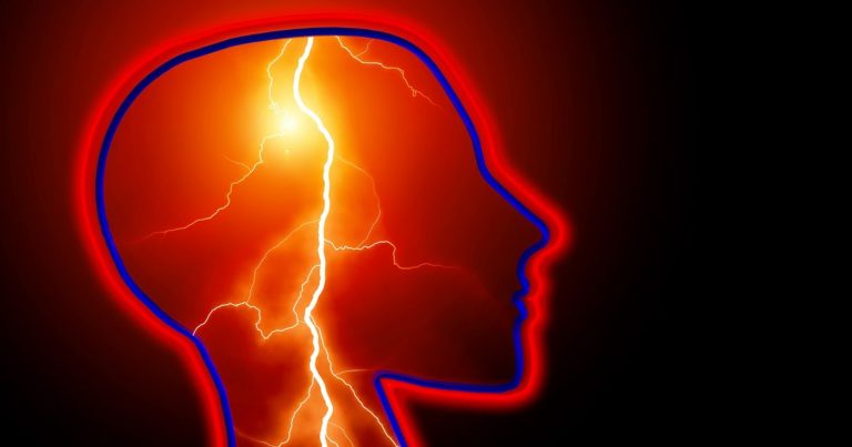 Ictus, la Dottoressa Francesca Vodret spiega quali sono i sintomi che compaiono improvvisamente e come prevenirlo Ictus, la Dottoressa Francesca Vodret spiega quali sono i sintomi che compaiono improvvisamente e come prevenirlo