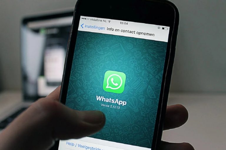 Fra pochi giorni WhatsApp non funzionerà più su questi cellulari: ecco quali