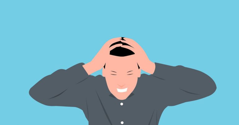 Mal di testa: tutte le tipologie, i sintomi più “pericolosi” e cosa fare