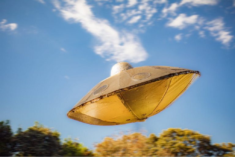 Un documento del Pentagono torna a parlare di Ufo: “Sonde aliene ci stanno spiando…” Un documento del Pentagono torna a parlare di Ufo: “Sonde aliene ci stanno spiando…”