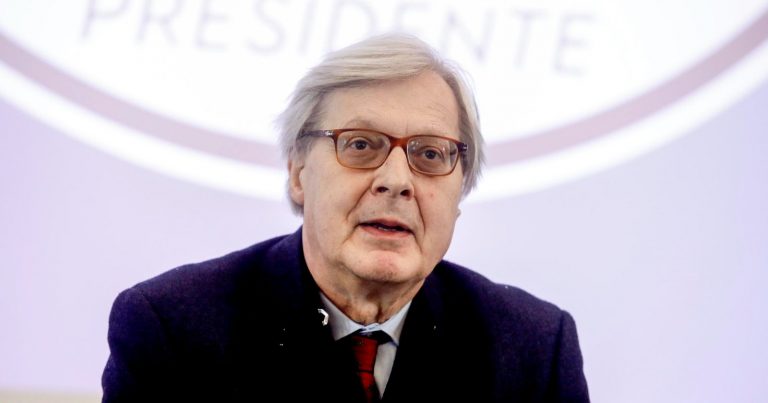 Vittorio Sgarbi ricoverato al Gemelli, l’analisi della psicologa: ”Il rischio…”