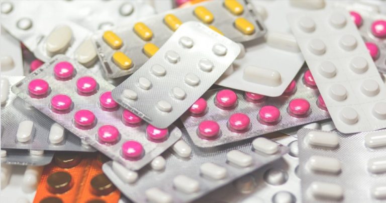 L’EMA lancia l’allarme su questi farmaci: “Questi pazienti non devono assumerli”. Ecco di quali farmaci si tratta L’EMA lancia l’allarme su questi farmaci: “Questi pazienti non devono assumerli”. Ecco di quali farmaci si tratta
