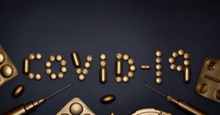 Covid, si sta diffondendo una nuova variante (HV.1), l’epidemiologo Ciccozzi: “Potrebbe accadere che…” Covid, si sta diffondendo una nuova variante (HV.1), l’epidemiologo Ciccozzi: “Potrebbe accadere che…”