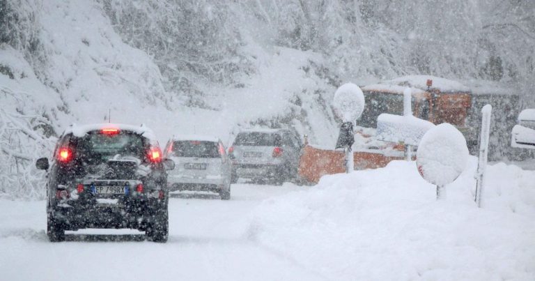 Meteo – Clamoroso in Italia, forti nevicate si sono abbattute nel nuorese, ci sono disagi: i dettagli