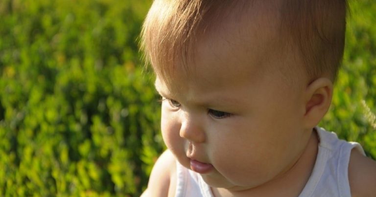 Truccare i bambini mette a rischio la loro salute, l’allarme lanciato dagli esperti: ecco i rischi Truccare i bambini mette a rischio la loro salute, l’allarme lanciato dagli esperti: ecco i rischi