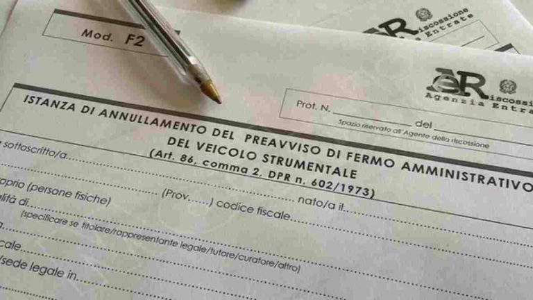 Fermo amministrativo 2025, ecco quando non si può più circolare e cosa fare per sbloccarlo Fermo amministrativo 2025, ecco quando non si può più circolare e cosa fare per sbloccarlo