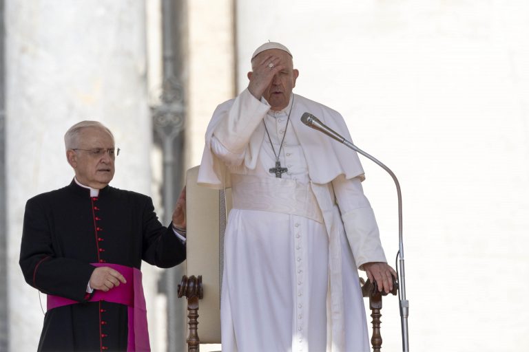 Papa Francesco, gli aggiornamenti sulle sue condizioni di salute: “Ha…”