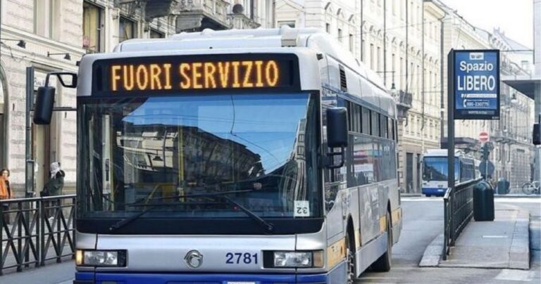 Sciopero trasporti domani, sabato 5 ottobre 2024: stop bus, treni e metro, orari e fasce di garanzia | Meteo