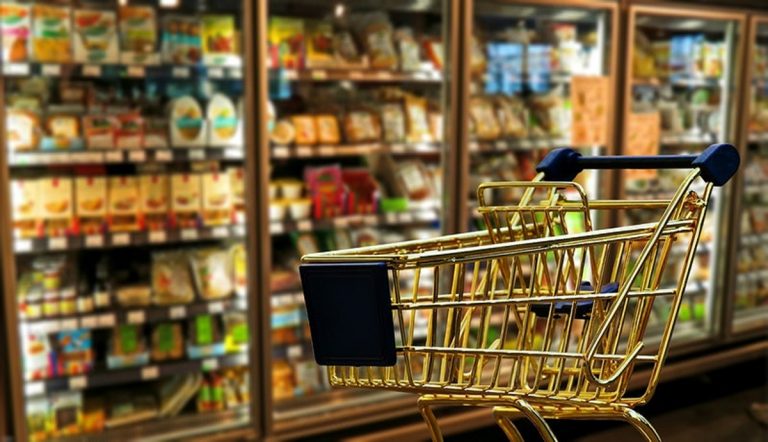 Spesa alimentare, questi sono i prodotti che non dovremmo mai comprare al supermercato Spesa alimentare, questi sono i prodotti che non dovremmo mai comprare al supermercato