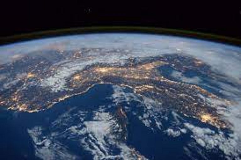 La Terra ruoterà più velocemente attorno al proprio asse: in arrivo i giorni più corti del 2025. Ecco quali La Terra ruoterà più velocemente attorno al proprio asse: in arrivo i giorni più corti del 2025. Ecco quali