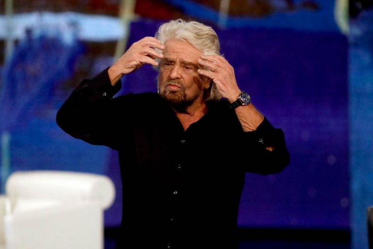 Beppe Grillo ricoverato in ospedale: ecco le sue condizioni. Gli ultimi aggiornamenti Beppe Grillo ricoverato in ospedale: ecco le sue condizioni. Gli ultimi aggiornamenti
