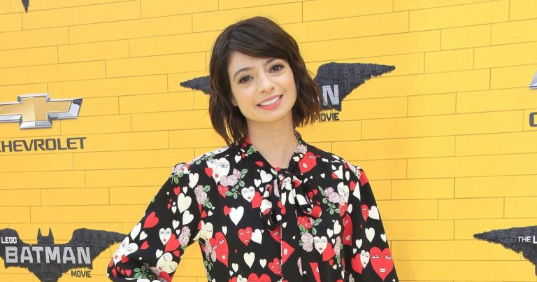 Tumore ai polmoni, la malattia dell’attrice Kate Micucci: ecco i sintomi per riconoscerlo Tumore ai polmoni, la malattia dell’attrice Kate Micucci: ecco i sintomi per riconoscerlo