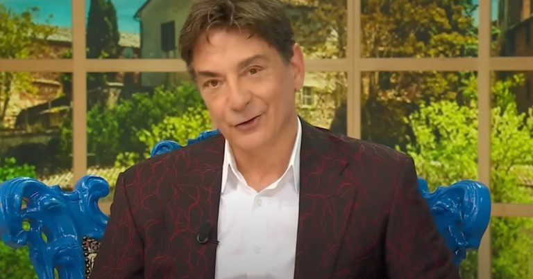 Oroscopo Paolo Fox oggi, 9 gennaio 2024 da Sagittario a Pesci: Capricorno, fase di svolta per l’amore e per il lavoro Oroscopo Paolo Fox oggi, 9 gennaio 2024 da Sagittario a Pesci: Capricorno, fase di svolta per l’amore e per il lavoro