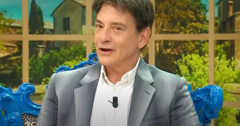 Oroscopo Paolo Fox domani, lunedì 22 gennaio 2024 da Sagittario a Pesci: Acquario sarà decisamente più affascinante Oroscopo Paolo Fox domani, lunedì 22 gennaio 2024 da Sagittario a Pesci: Acquario sarà decisamente più affascinante