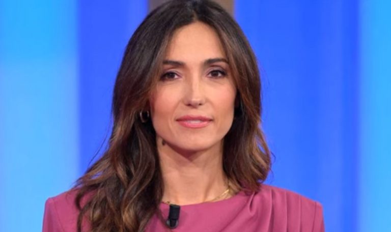 Caterina Balivo si collega con Amadeus, ma l’inviata si ferma: “‘Caterina aspetta…”